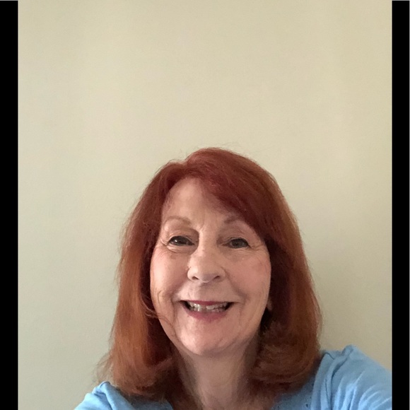 MEET YOUR POSHER - Picture 1 of 5